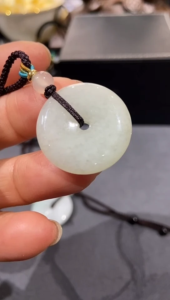 【闪购商品】翡翠毛衣链未镶嵌吊坠