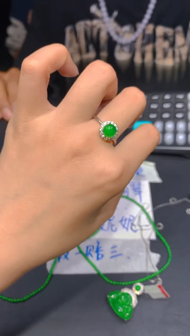 【闪购商品】定制翡翠未镶嵌144多样性发货（发其一）