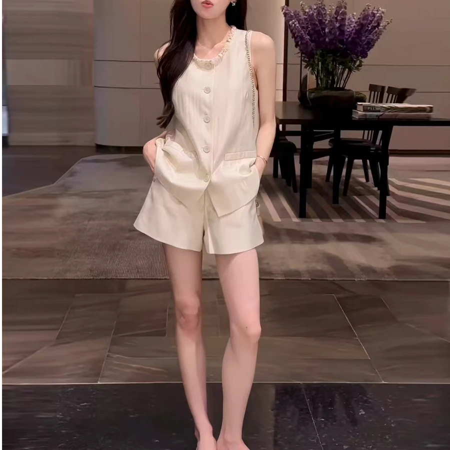 法式小香风套装女25夏季新款高级感钉珠光面无袖马甲短裤两件套