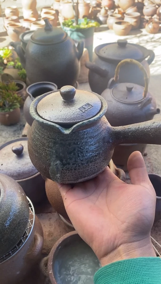 陶土玉化侧把带盖微瑕