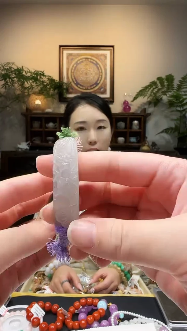 未镶嵌手链和田玉牡丹雕刻