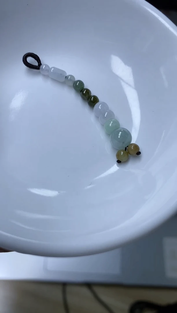 【闪购商品】翡翠颈饰未镶嵌天然缅甸翡翠A货手机挂件