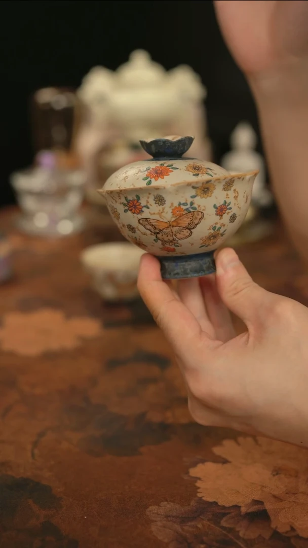 摩吉陶陶闪拍链接 焦糖蝴蝶盖碗