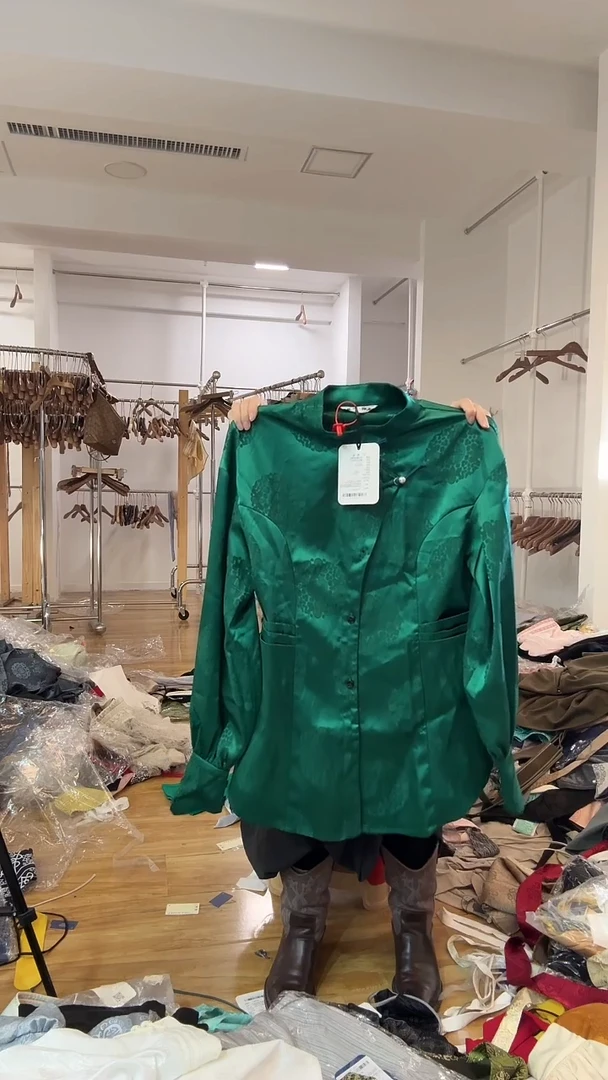 L120斤以里  半袖