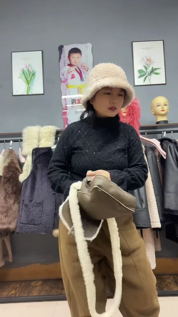 ?****耀直播专用链接专属2个包包