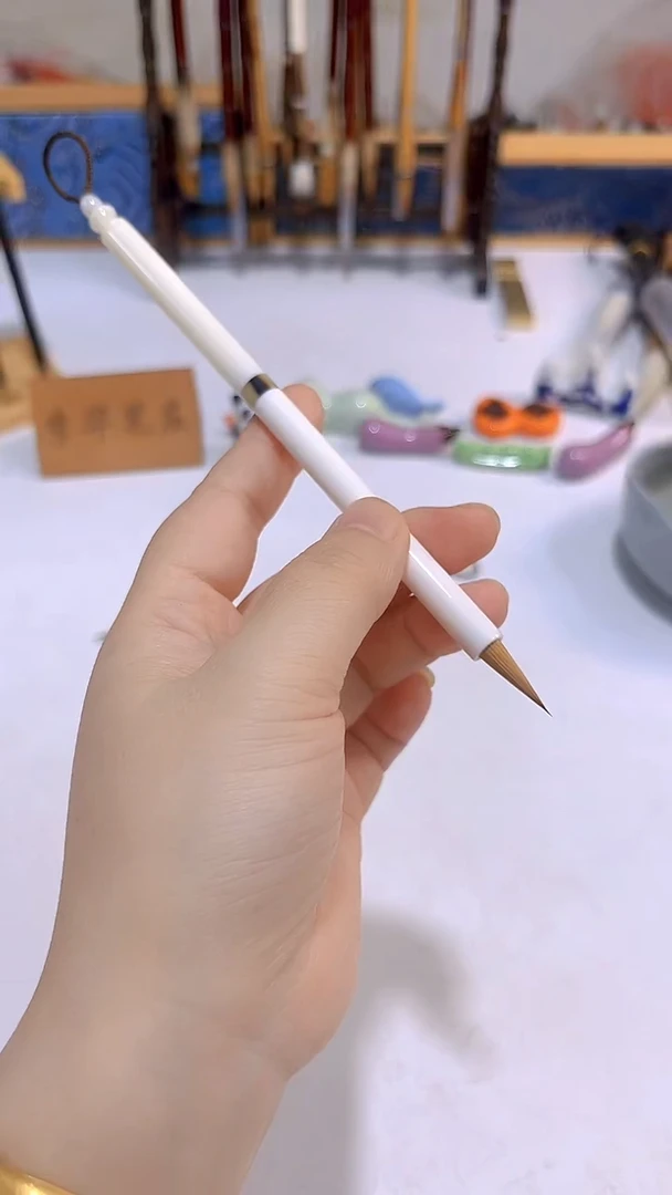 新款驼骨牛角小辽尾黄狼小楷1支