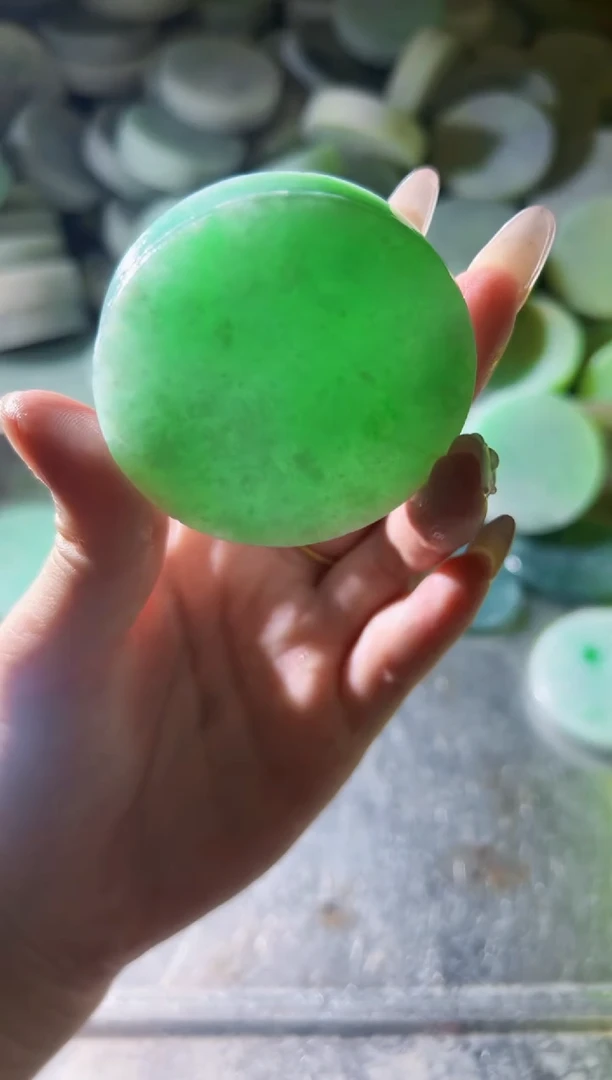 翡翠未镶嵌颈饰翡翠A货小蒋37