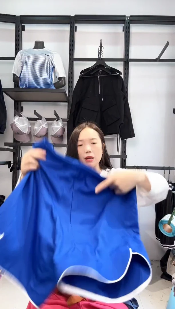 2139 编码  瑕疵直播间过款为准 尺码