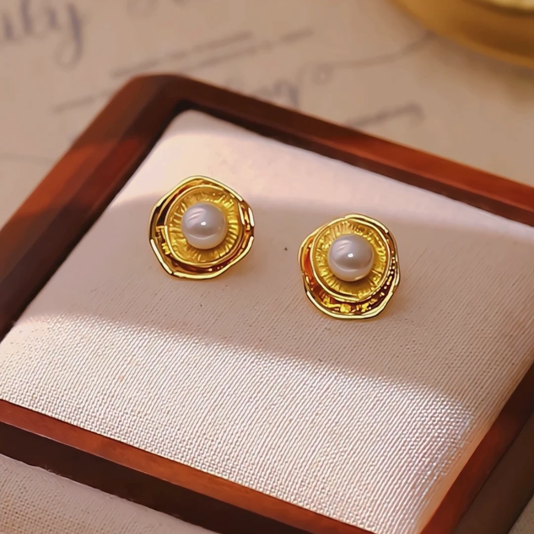 铜合金耳饰 荷叶珠珠款耳钉女士法式气质轻奢高级感耳环新款耳饰