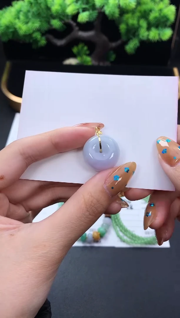 18K金镶嵌挂件翡翠48小时鉴赏期 退货不扣服务费