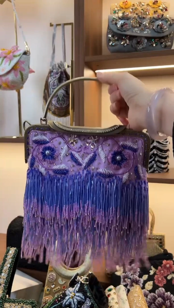 织物百格汇手工串珠包