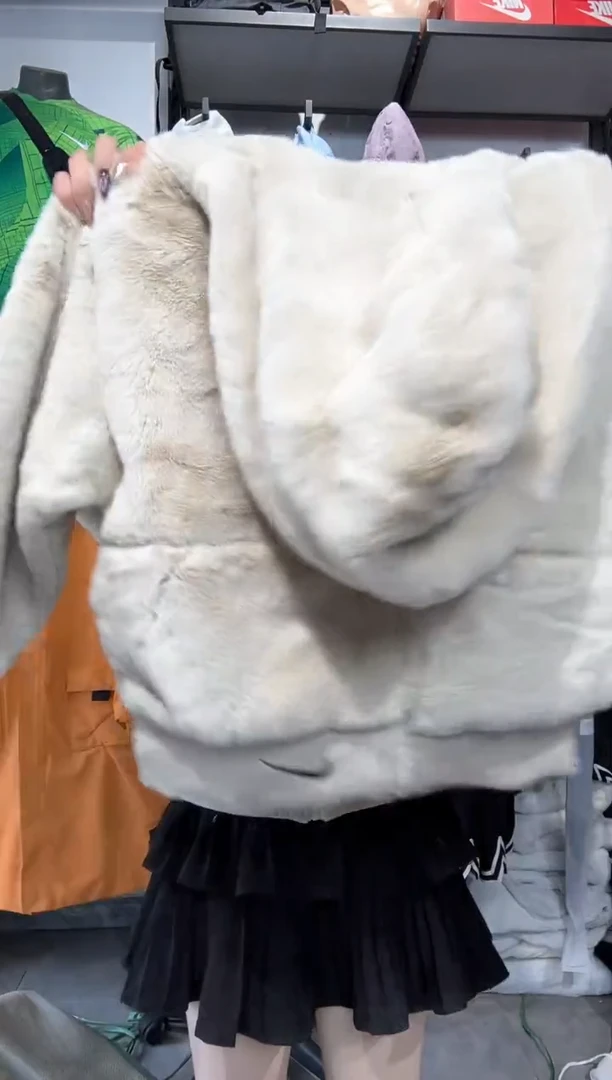 1464   编码 瑕疵款直播间过款为准 尺码  S