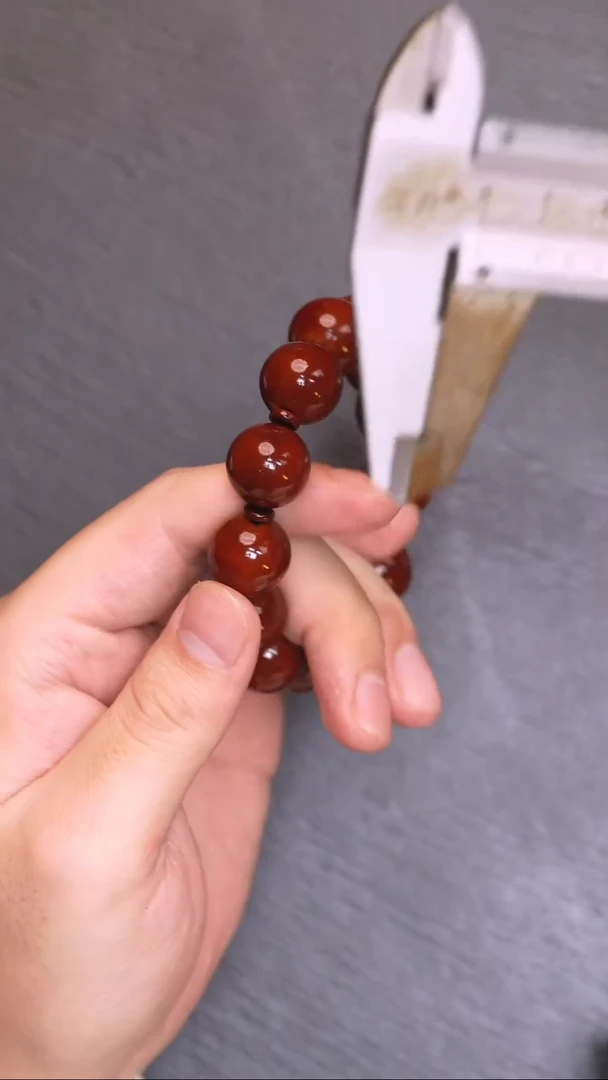 【闪购商品】橄榄核吊坠15光珠回血