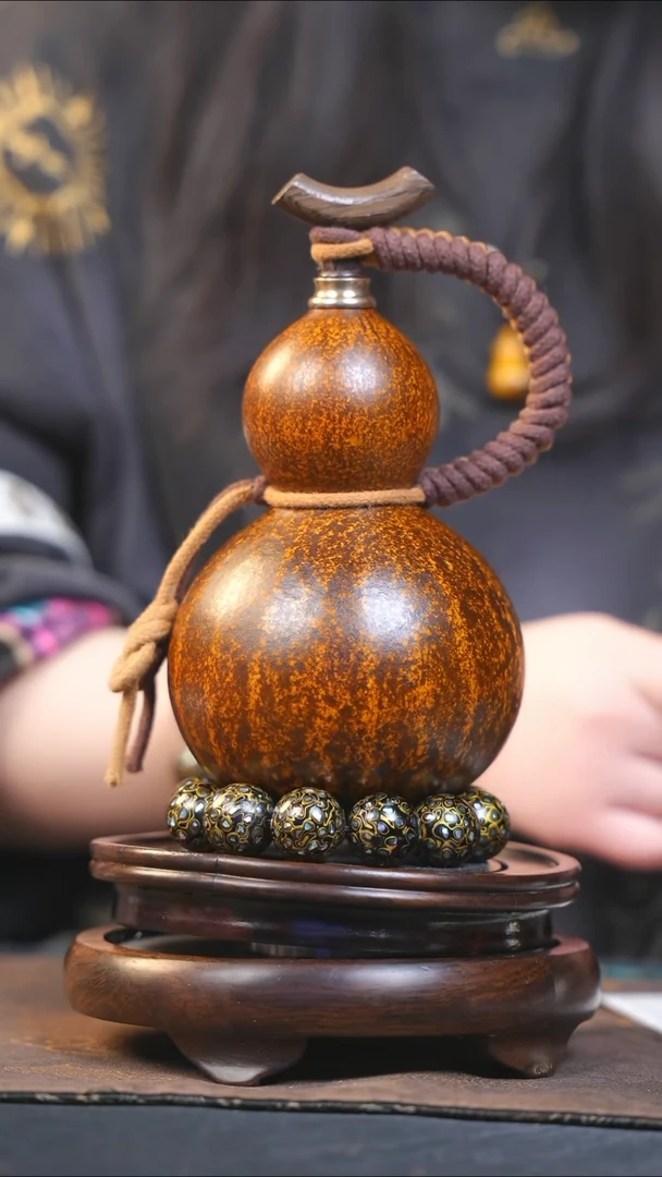 【闪购商品】YK180大漆酒葫芦不包手串及旋转底座