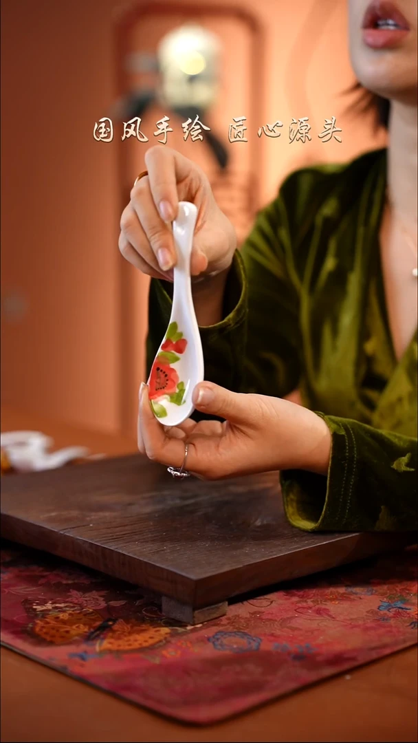 陶瓷景德镇高温釉中彩餐具勺子一只