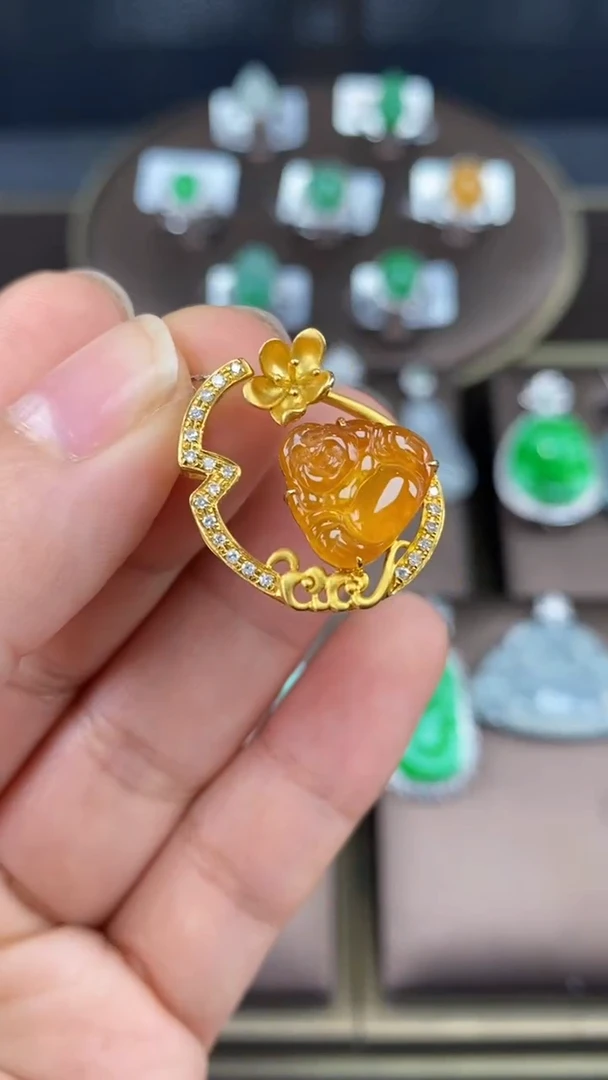 【闪购商品】翡翠吊坠(不含链)18K金镶嵌翡翠包镶佛公