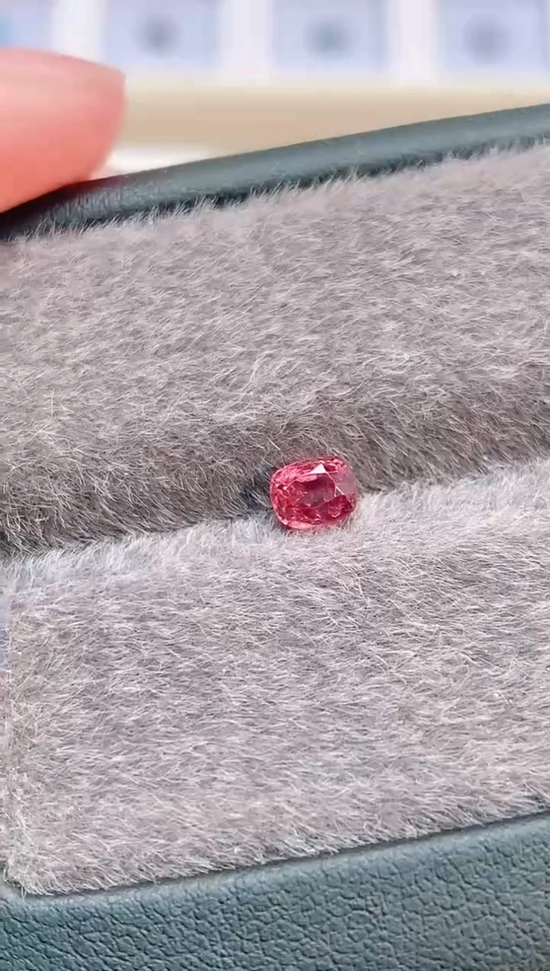 裸石尖晶石0.6-49天然尖晶石