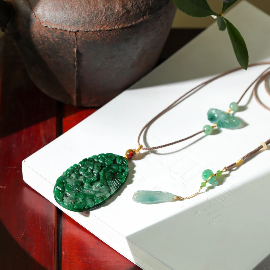 【意婵】天然高品翡翠精雕项链18K金和田玉盐源配件-905223