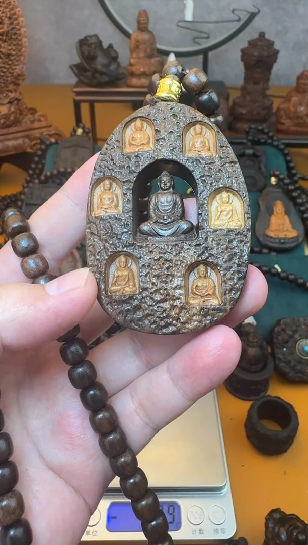 贡木吊坠《巴布亚贡木》万佛朝宗