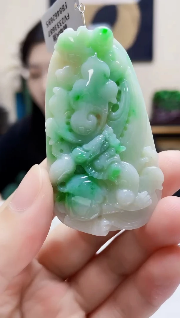 未镶嵌定制翡翠吊坠127