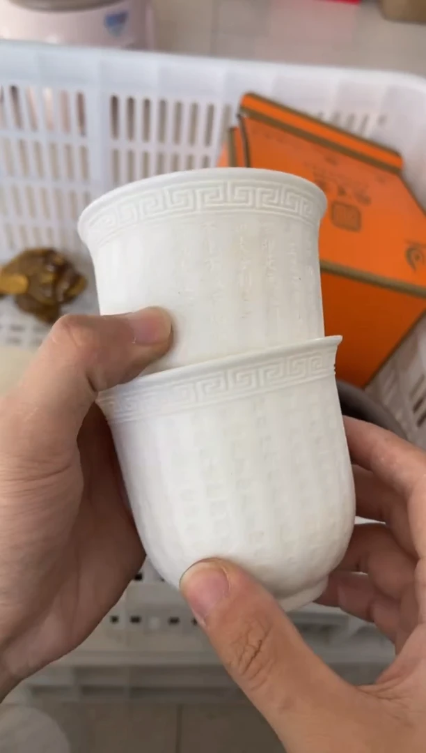 无运费险有瑕疵的摄影的产品有使用过的痕迹有点脏介意勿拍