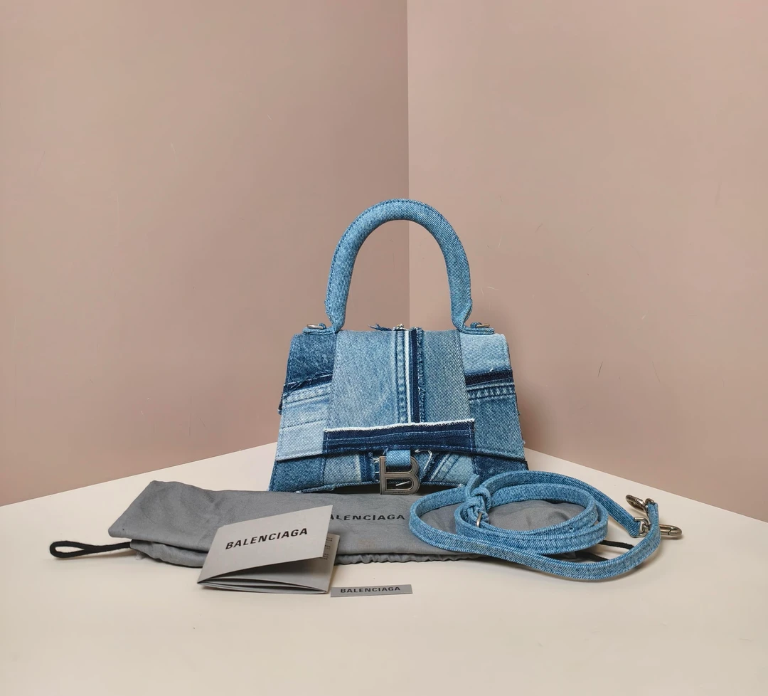 Balenciaga/巴黎世家 斜挎包 单肩包 3q6386/2506