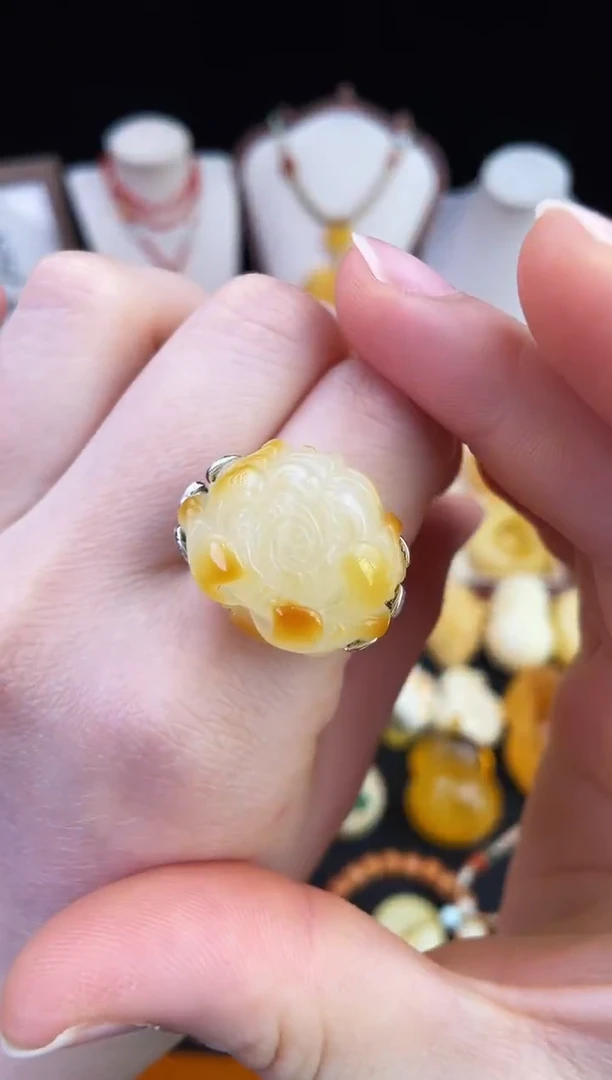 琥珀未镶嵌珠宝奇石柒月