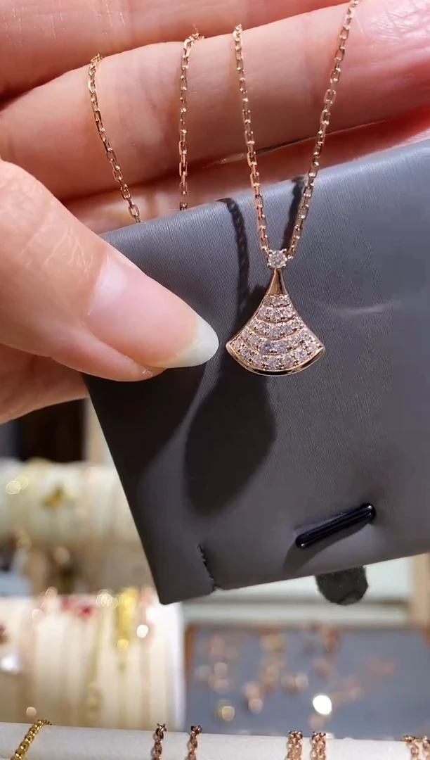 【闪购商品】钻石项链18K金镶嵌项链