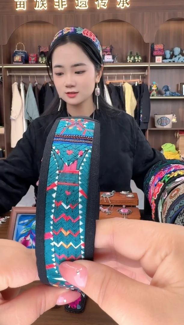 刺绣扶光苗绣传承L64