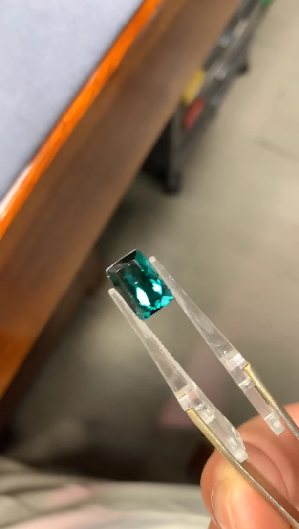 未镶嵌裸石碧玺3.64ct 5