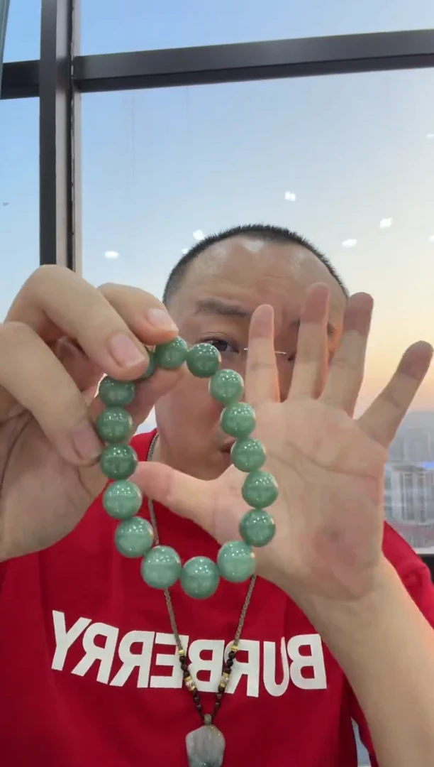 未镶嵌挂件翡翠A货翡翠多样性一件XL绿底圆珠手串