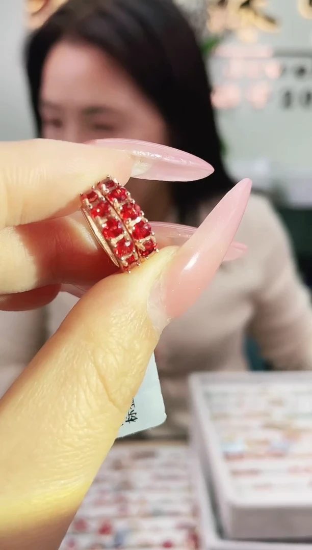 耳饰彩色蓝宝石银S925镶嵌耳饰