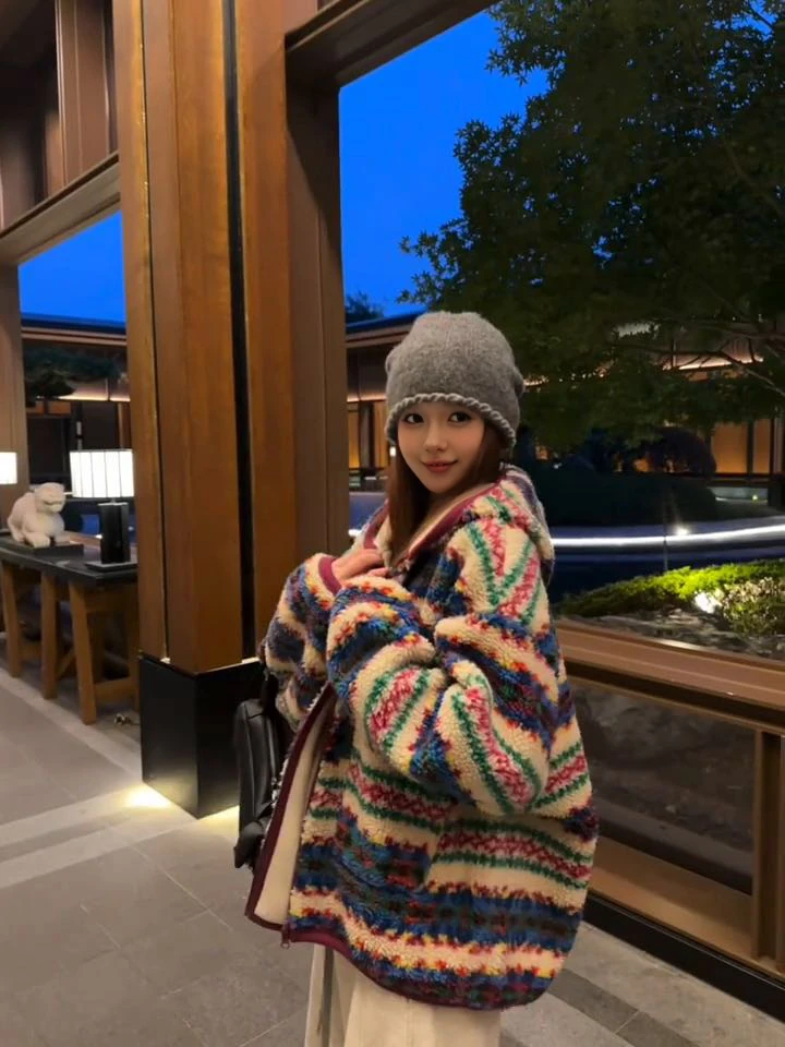 彩色费尔岛提花连帽仿羊羔毛外套女冬季加厚摇粒绒慵懒风保暖上衣