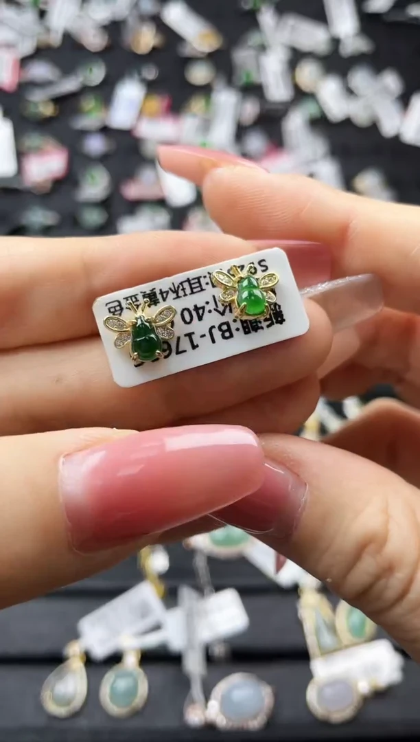 颈饰未镶嵌翡翠我