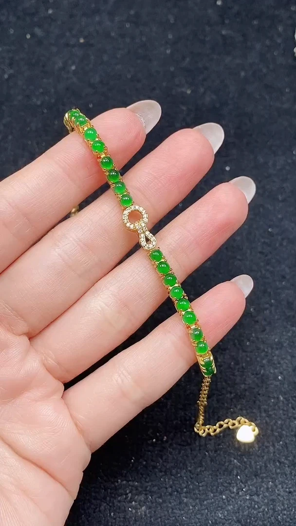 颈饰未镶嵌翡翠天然A货翡翠，保A保真