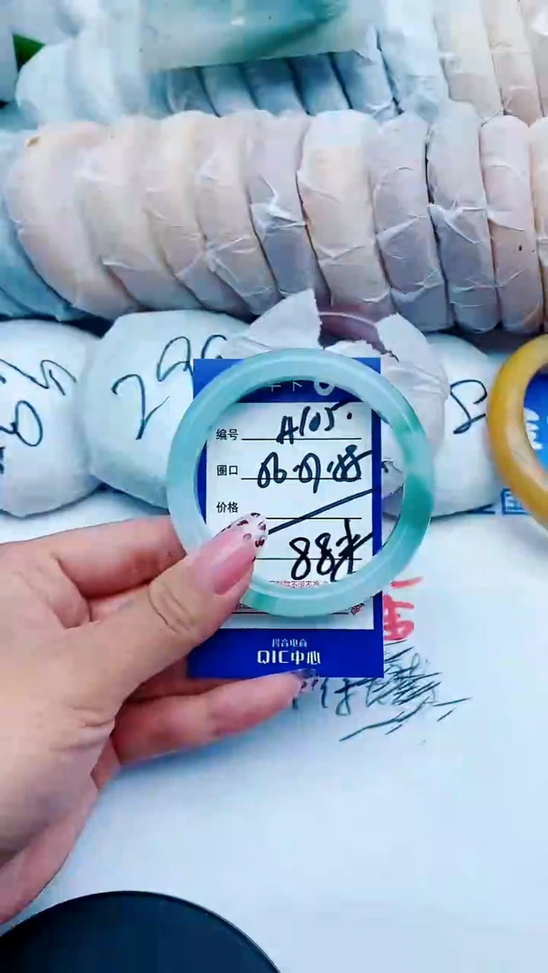 未镶嵌手镯石英质玉A105+56-57