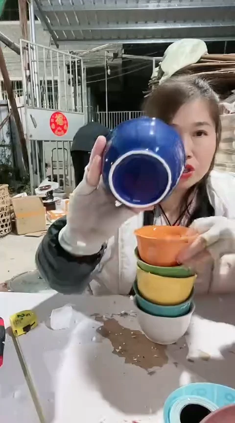 【闪购商品】瑕疵六色碗六个。。