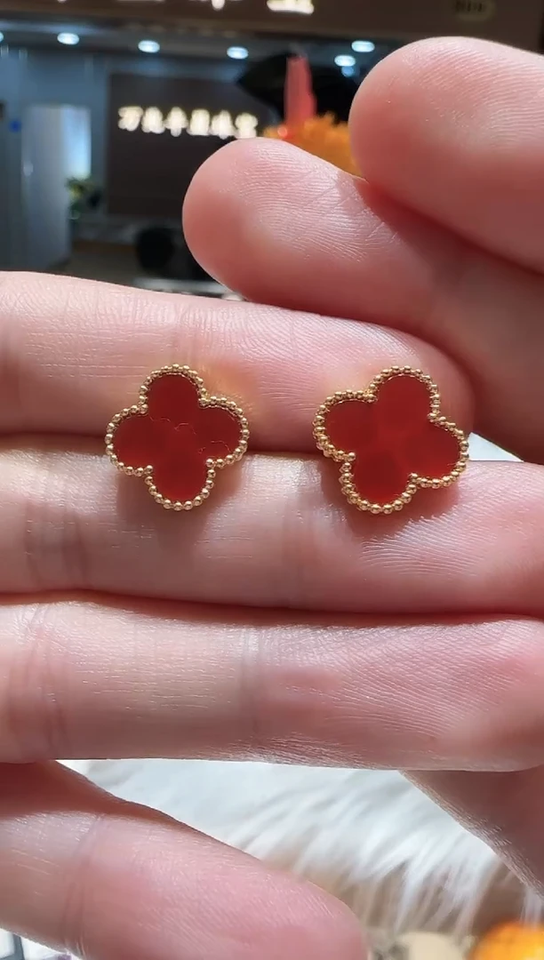 【闪购商品】玛瑙/玉髓耳钉18K金镶嵌耳钉