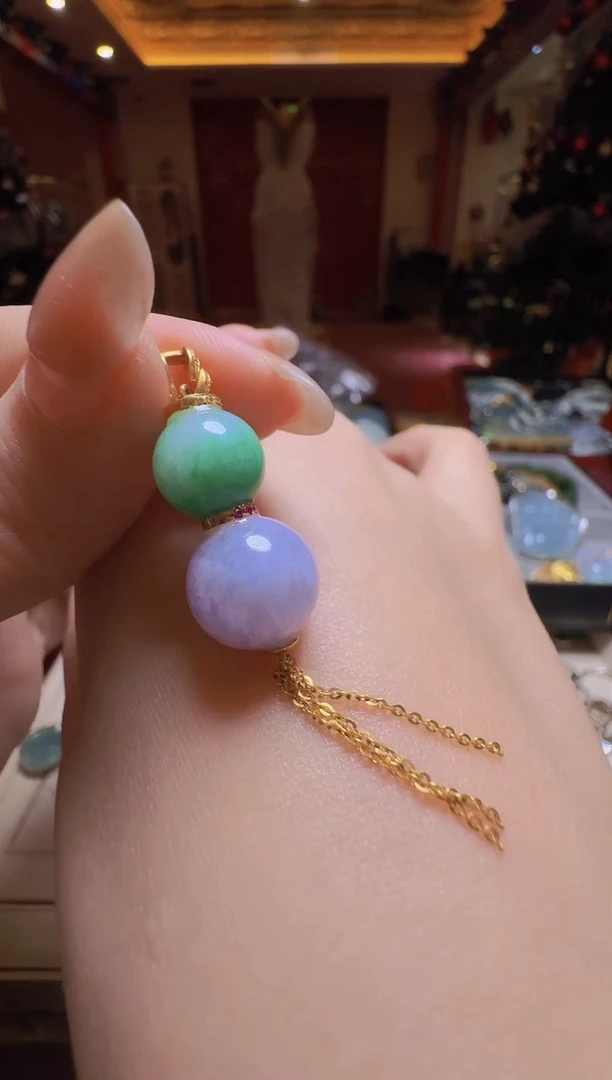 【闪购商品】翡翠吊坠(不含链)未镶嵌翡翠