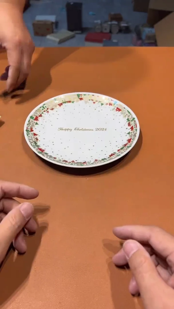 H****h阿达西日瓷摆件075