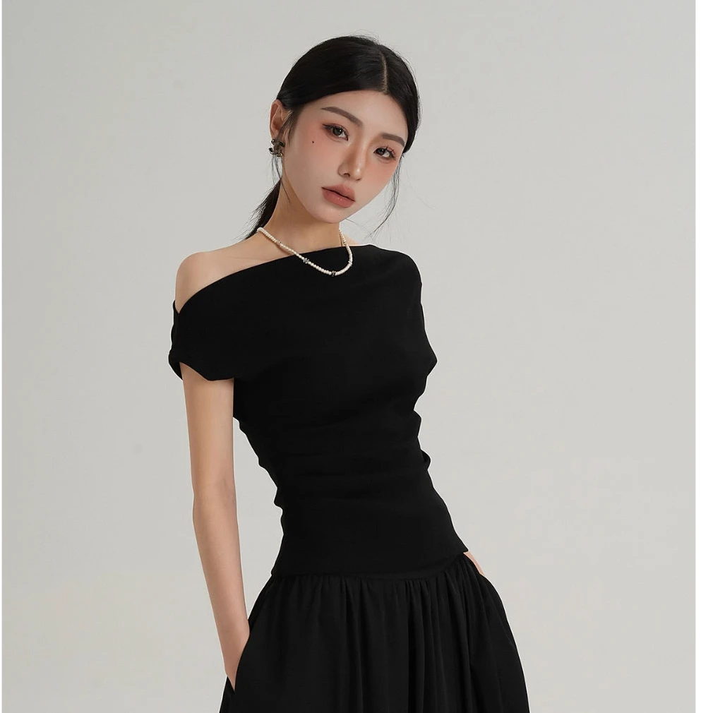 高级气质一字领露肩收腰短袖T恤上衣短款衣服夏季新款女时尚气质