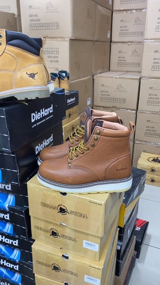 牛皮43码，84984 ，皮鞋码，工装靴 默认瑕疵