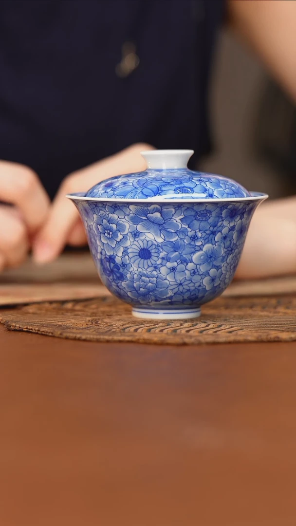 杯看山柴窑青花万花