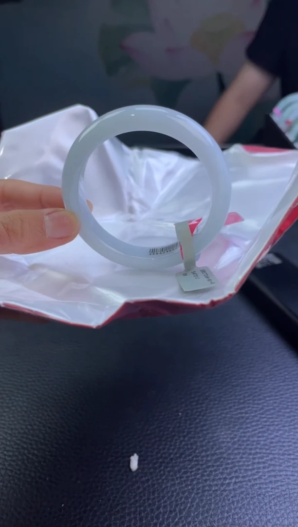 翡翠手镯未镶嵌8翡翠手镯