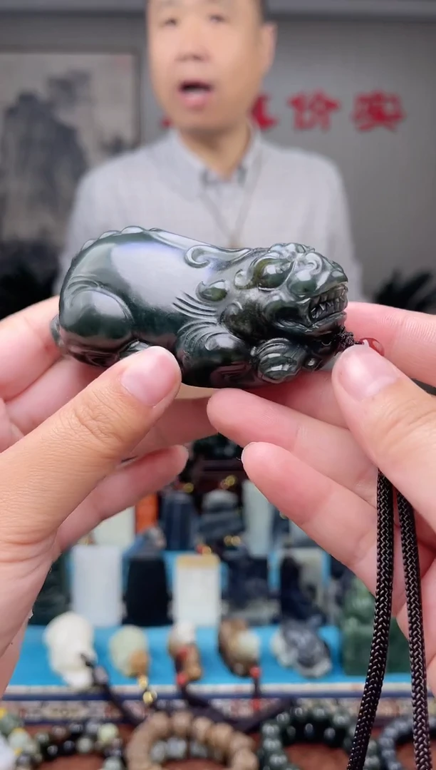 未镶嵌和田玉挂件1