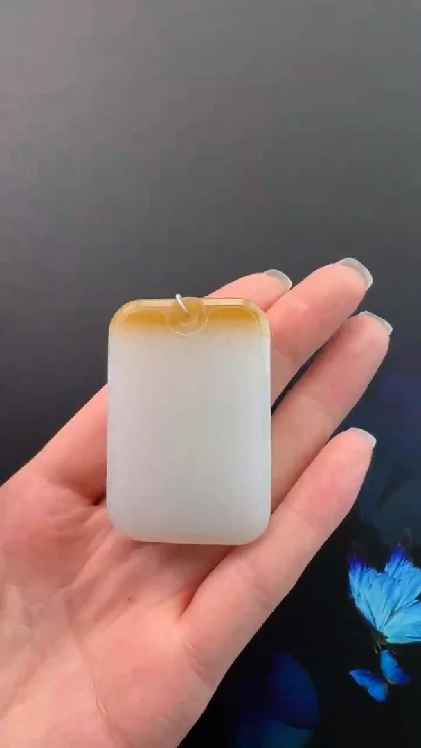 颈饰未镶嵌和田玉吊坠