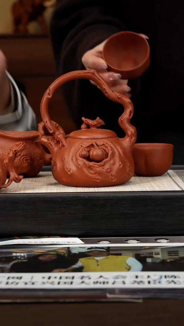 茶壶紫砂【P028】供春提梁套组   350c   WXM