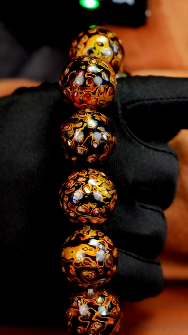 疯子大漆黑金螺钿20mm  11颗