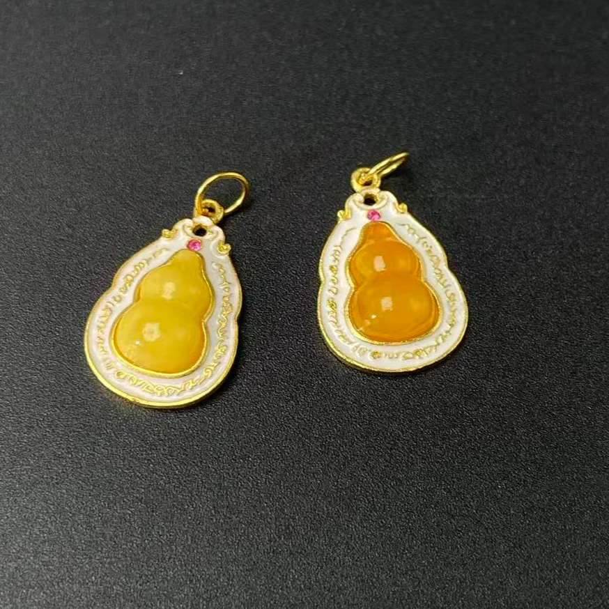 【千奇饰品】B20 蜜蜡葫芦带烧蓝牌吊坠DIY配件多样性发一约11*17mm