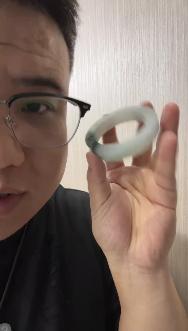 未镶嵌手镯定制翡翠胡***涂手镯定制